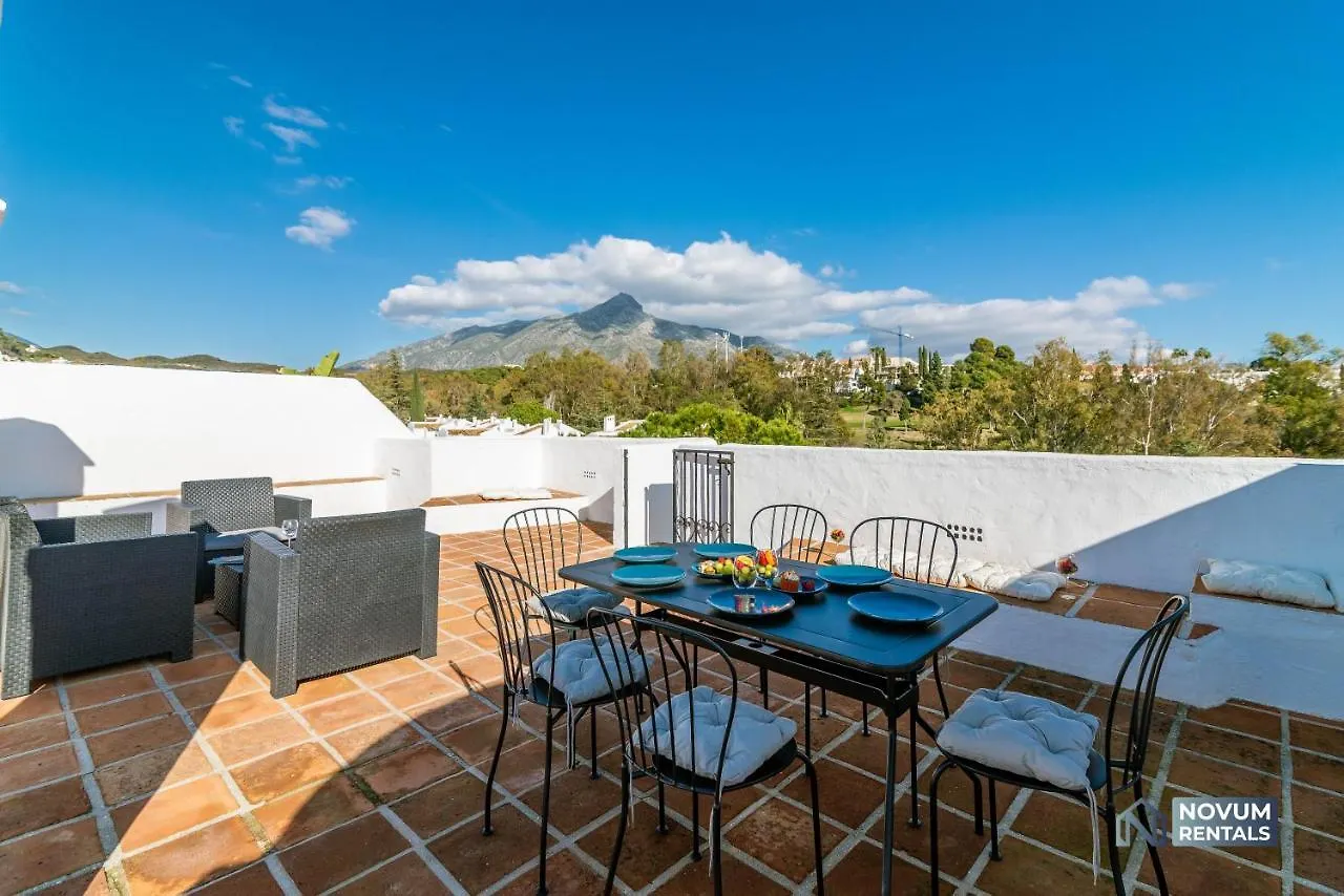 Sierra Park - 18 Newly Renovated Apartments With Pool, Gym, Jacuzzi And Padel Marbella 0*,  Spain