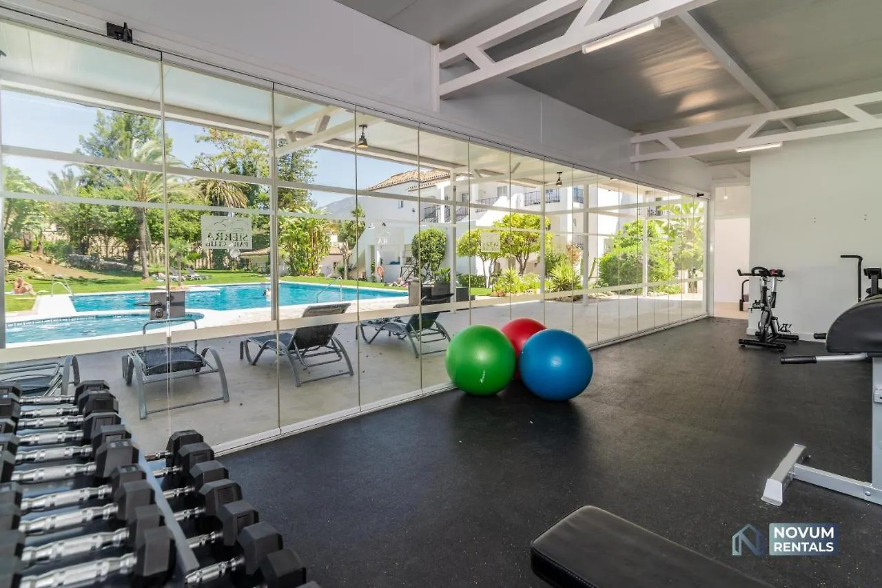 Sierra Park - 18 Newly Renovated Apartments With Pool, Gym, Jacuzzi And Padel Marbella Spain